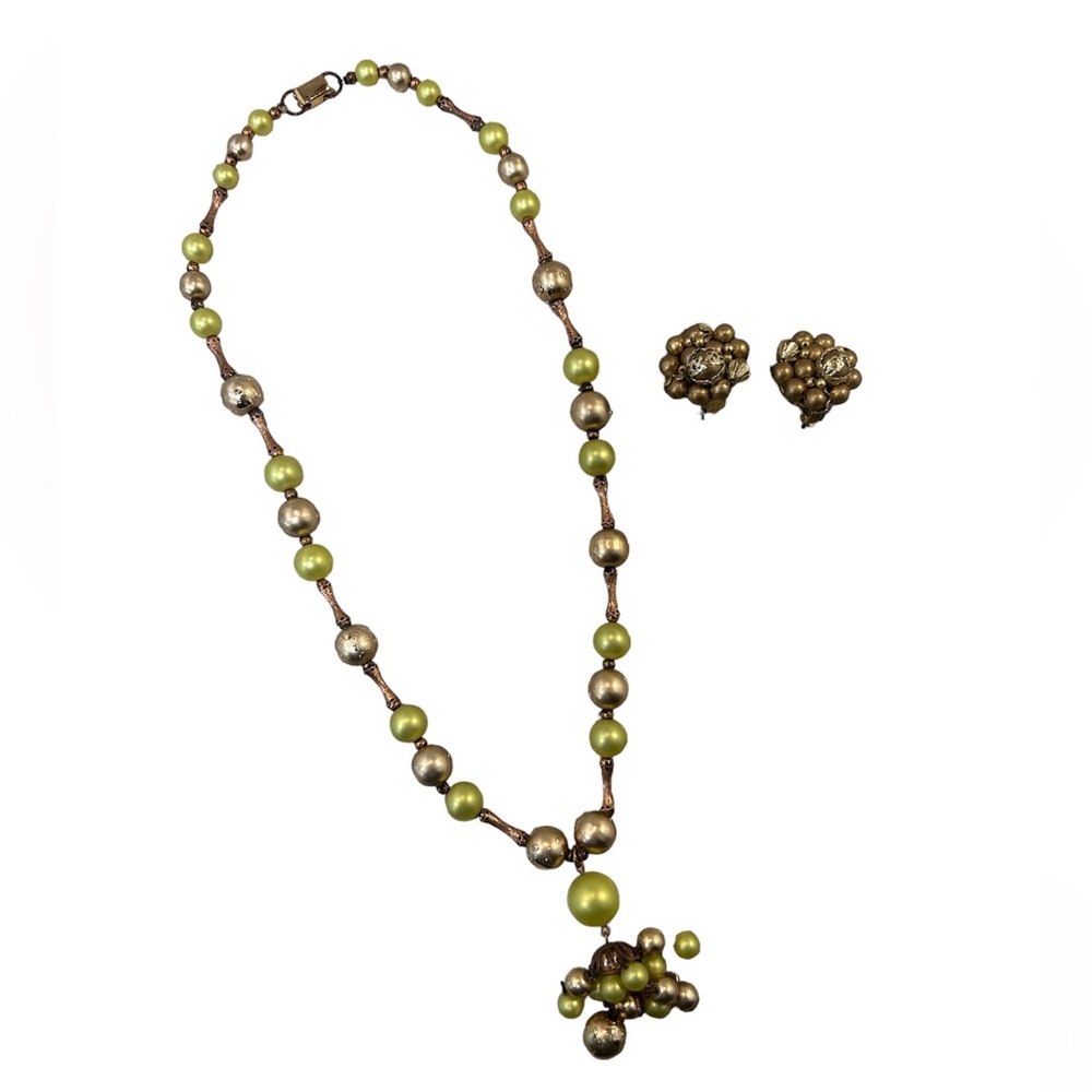 Vintage 60’s necklace and earring set